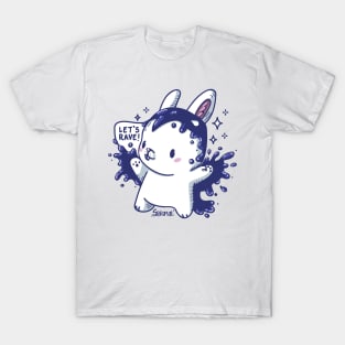 Kawaii Cute raven bunny saying "Let's rave!" T-Shirt